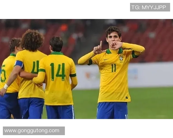 巴西足球明星的魅力与风采展现了美丽与激情的完美结合